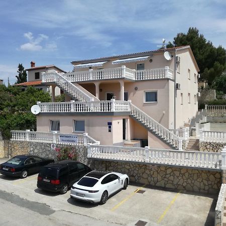 Apartments Villa Rosmarin Omišalj Eksteriør billede