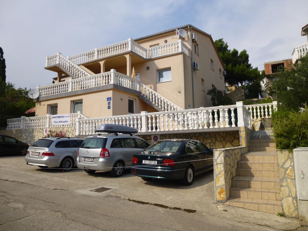 Apartments Villa Rosmarin Omišalj Eksteriør billede