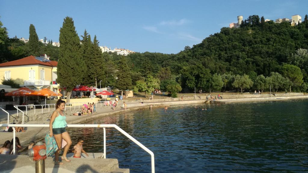 Apartments Villa Rosmarin Omišalj Eksteriør billede