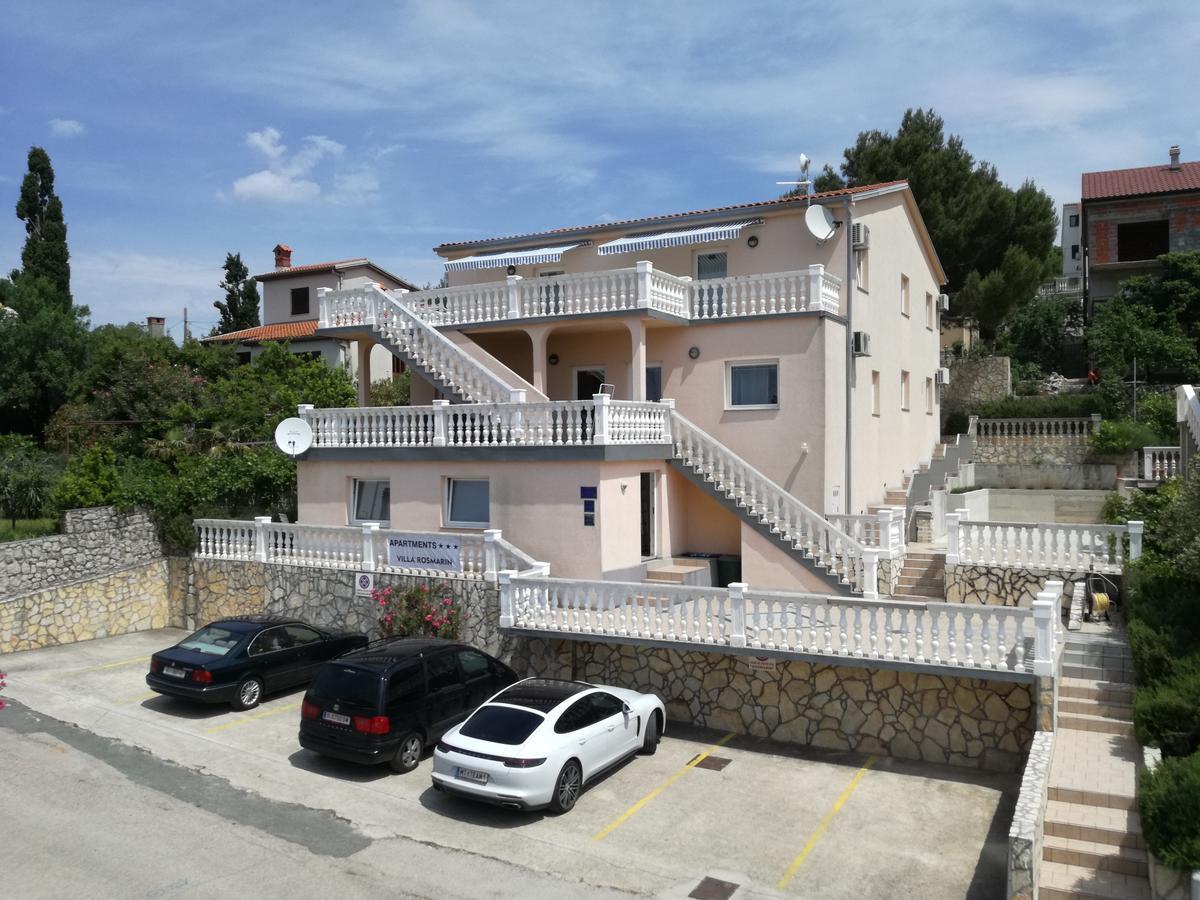 Apartments Villa Rosmarin Omišalj Eksteriør billede