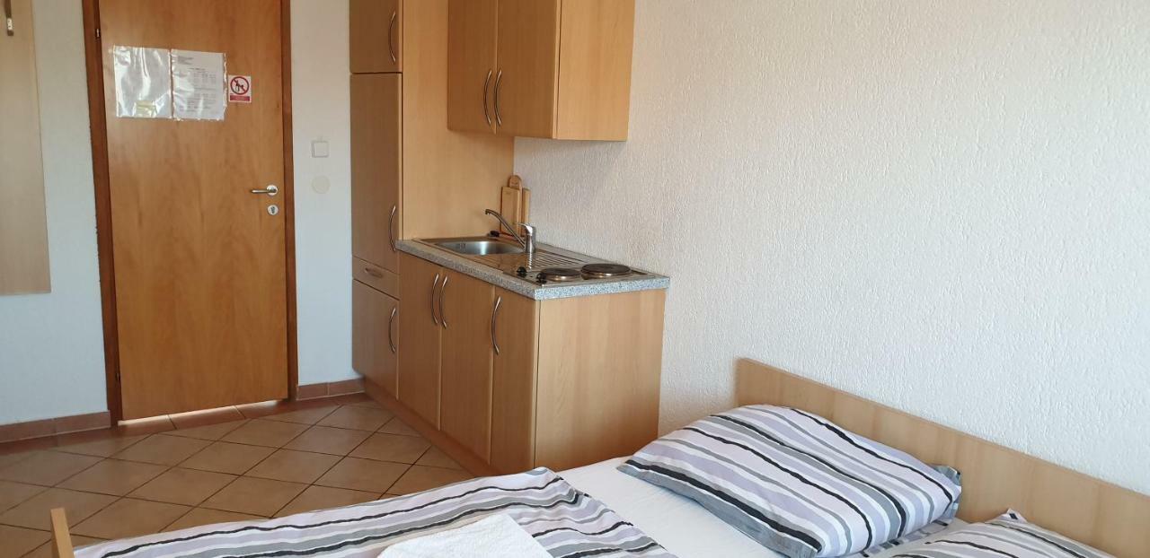 Apartments Villa Rosmarin Omišalj Eksteriør billede